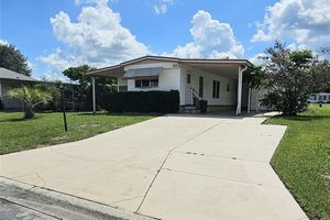 908 SILVER OAK AVE, LADY LAKE, FL