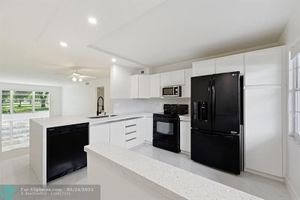 2202 LUCAYA BND M1, COCONUT CREEK, FL