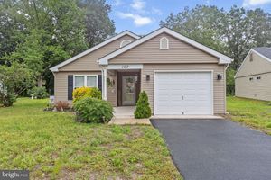 107 BUCKINGHAM DR, SOUTHAMPTON, NJ