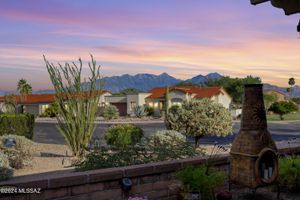 1672 W CIRCULO DE LA PINATA, GREEN VALLEY, AZ