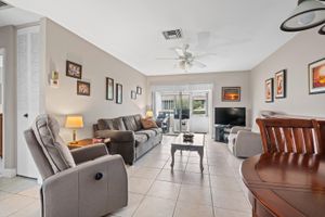2822 CROSLEY DR B, WEST PALM BEACH, FL
