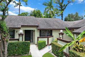 248 BRANDYWINE CT, ROYAL PALM BEACH, FL