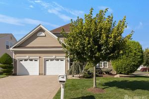 2 JESTER CT, MONROE, NJ