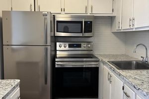 218 WINDSOR J, WEST PALM BEACH, FL