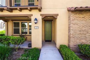 223 CARLOW, IRVINE, CA
