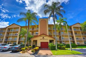 13001 SW 11TH CT APT 307, PEMBROKE PINES, FL