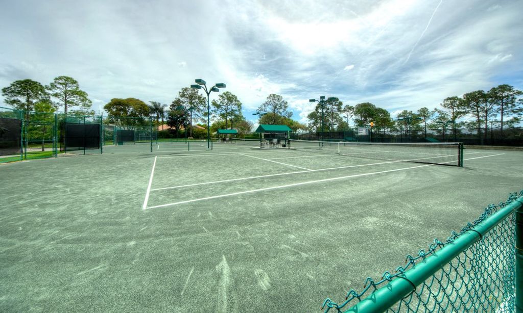 8 Lighted Tennis Courts