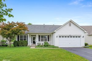 623 QUEEN DR, OSWEGO, IL