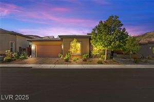 6810 SILVER CRESCENT ST, LAS VEGAS, NV