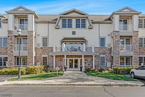 266 VICTORIA DR, BRIDGEWATER, NJ