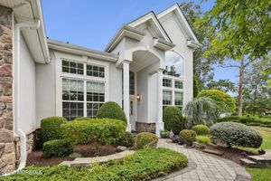 14 CHESTERFIELD DR, JACKSON, NJ