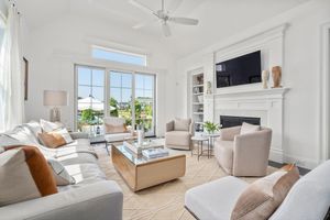 4 CALLAHAN DR # 4, FRAMINGHAM, MA