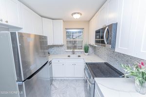 12 CHANDON RD # 51, WHITING, NJ