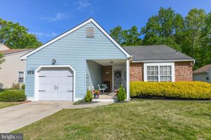 102 LAKEBRIDGE DR, DEPTFORD, NJ