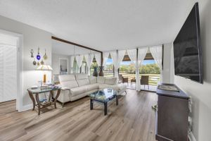 11090 GREEN LAKE DR APT 201, BOYNTON BEACH, FL