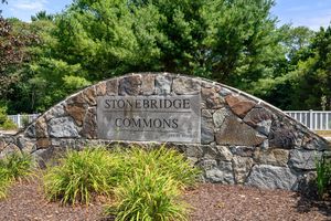 26 STONEBRIDGE DR # 26, HANSON, MA