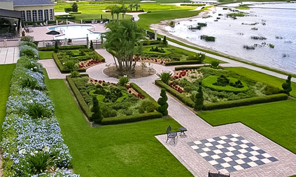 Outdoor Chess & Gardens