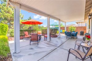 126 MAYFAIR LN, HEMET, CA