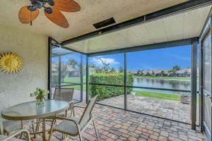 9447 SWANSEA LN, WEST PALM BEACH, FL