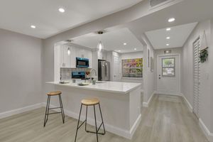25 ABBEY LN APT 103, DELRAY BEACH, FL