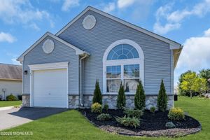 43 SAXONY CIR, MANCHESTER, NJ