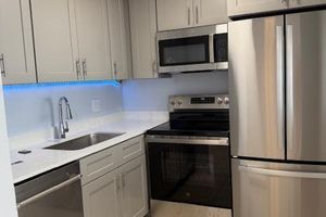 3240 LAKE OSBORNE DR 108, LAKE WORTH BEACH, FL