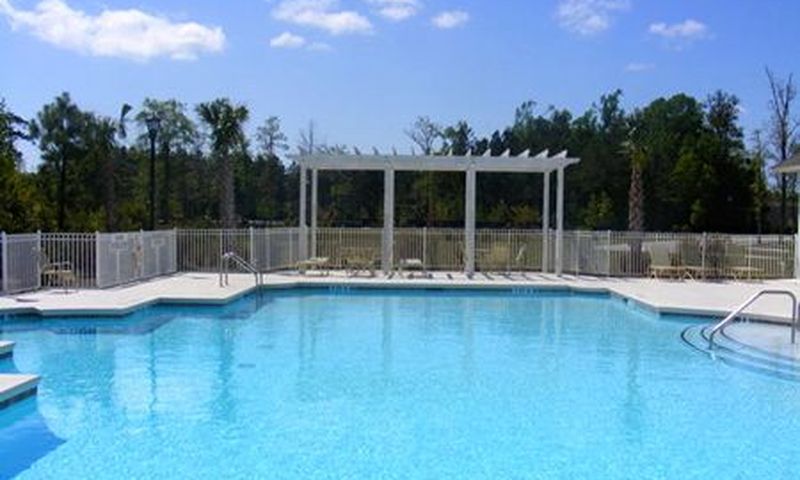 bluffton community pool