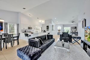 7669 SPRINGWATER PL 202, BOYNTON BEACH, FL