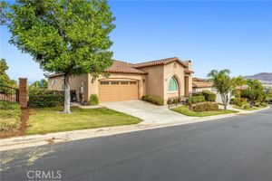 9196 PIONEER LN, CORONA, CA