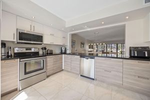 5659 FAIRWAY PARK DR 203, BOYNTON BEACH, FL