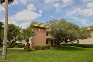 44 VISTA GARDENS TRL 106, VERO BEACH, FL