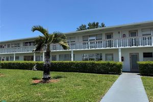 129 OAKRIDGE J # 129, DEERFIELD BEACH, FL