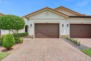 7467 S BLUE SPRING DR, PARKLAND, FL