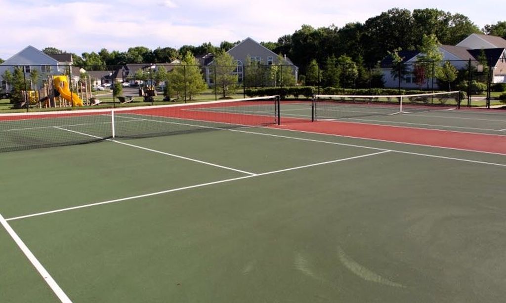 2 Tennis Courts