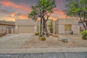 7052 E EAGLE FEATHER RD, SCOTTSDALE, AZ