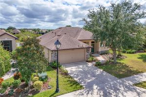 8860 BRIDGEPORT BAY CIR, MOUNT DORA, FL