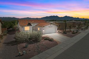 280 N CRESCENT BELL DR, GREEN VALLEY, AZ