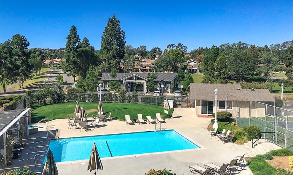 Outdoor Pool & Patio