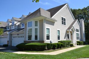 33 EMILIE DR, CENTER MORICHES, NY