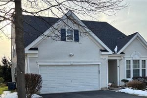 2018 SYDNEY LN, MACUNGIE, PA