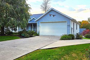 6127 GREENBRIAR DR, FAYETTEVILLE, PA