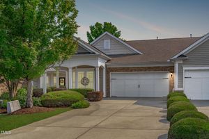 128 ARVIND OAKS CIR, CARY, NC
