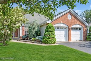 14 GARDENWAYS CT, LAKEWOOD, NJ