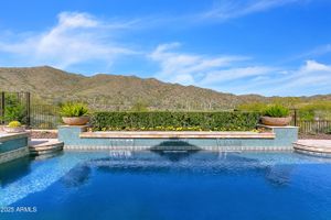 2424 W SHINNECOCK CT, ANTHEM, AZ