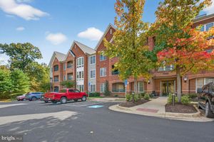 7065 HERITAGE HUNT DR 203, GAINESVILLE, VA