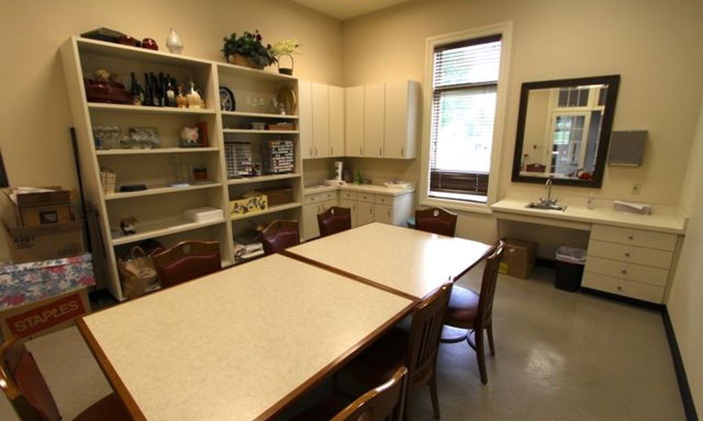 Arts & Crafts Studio