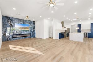 3004 DARBY FALLS DR, LAS VEGAS, NV