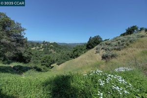 1268 SKYCREST DR 8, WALNUT CREEK, CA