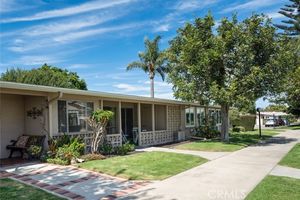 1740 SUNNINGDALE RD APT 16B, SEAL BEACH, CA