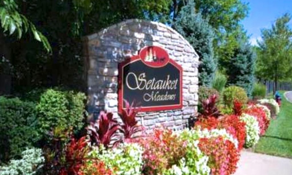 Entrance Sign